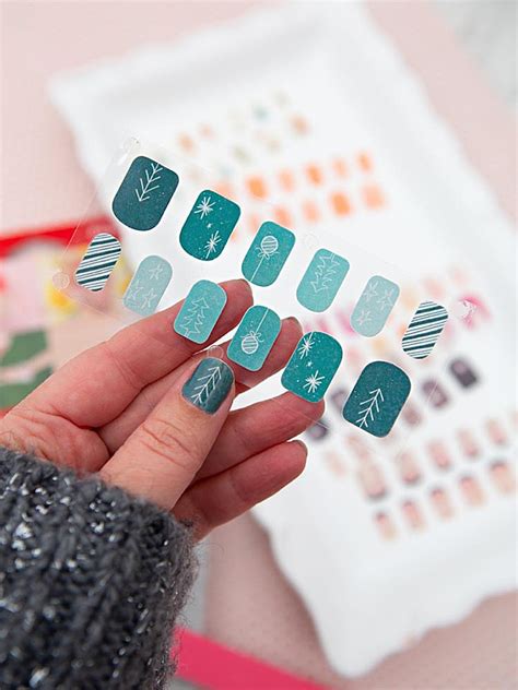 Make a Statement with Magic Nail Stickers